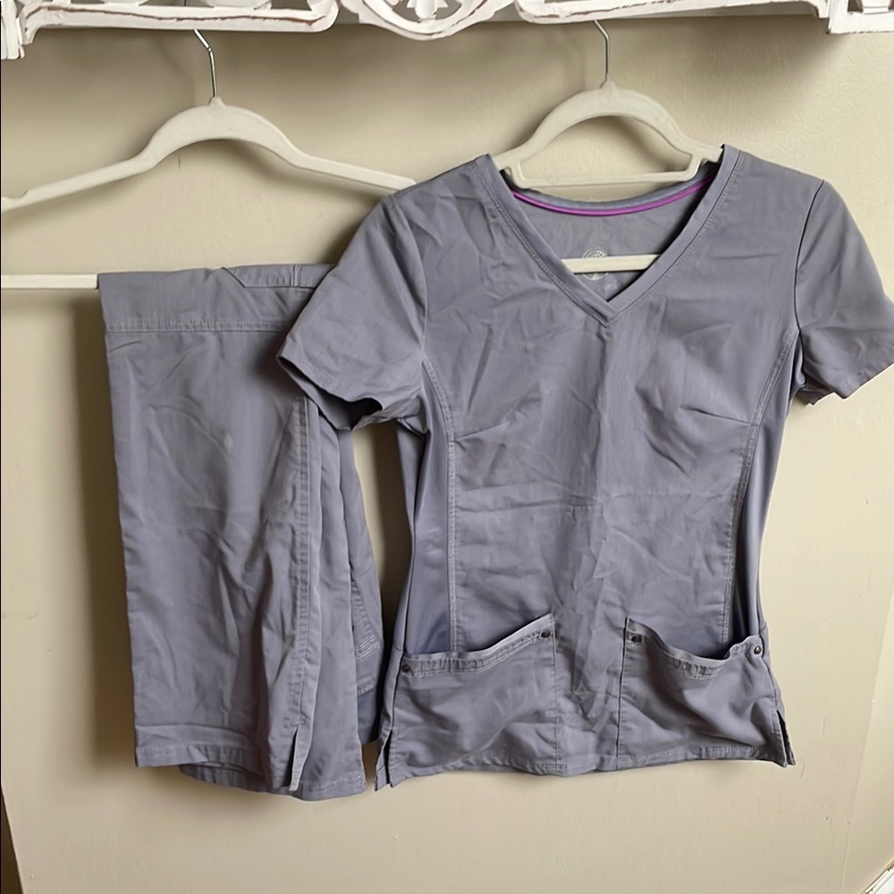Healing hands grey scrub set